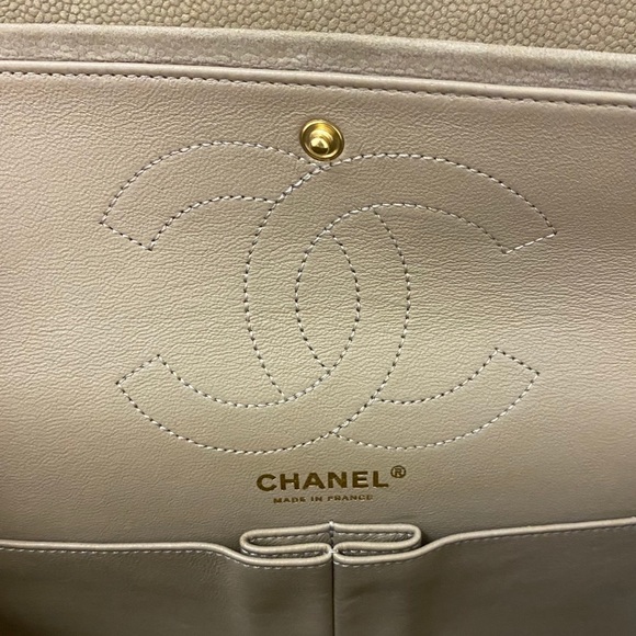 SOLD Chanel Beige Iridescent Caviar Reissue - Picture 13 of 16